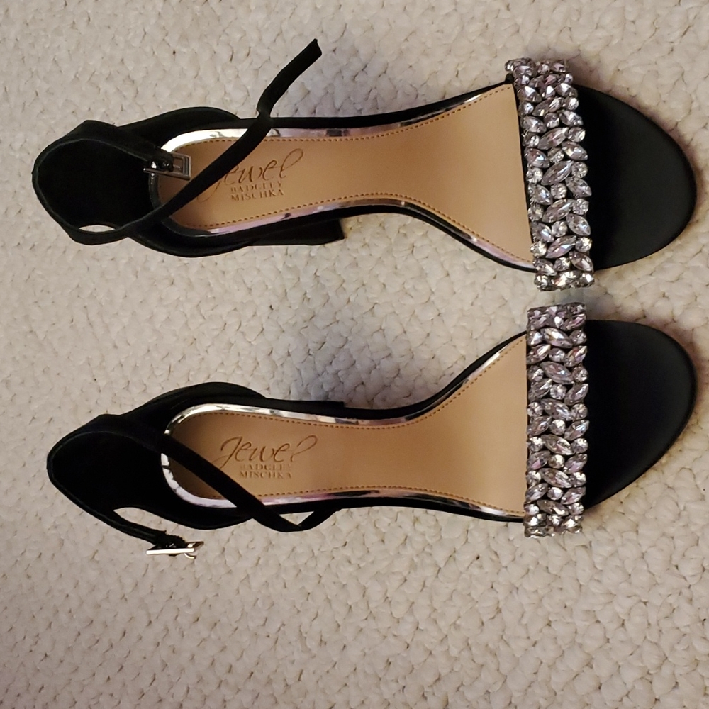 Jewel by badgley mischka block heel black 7